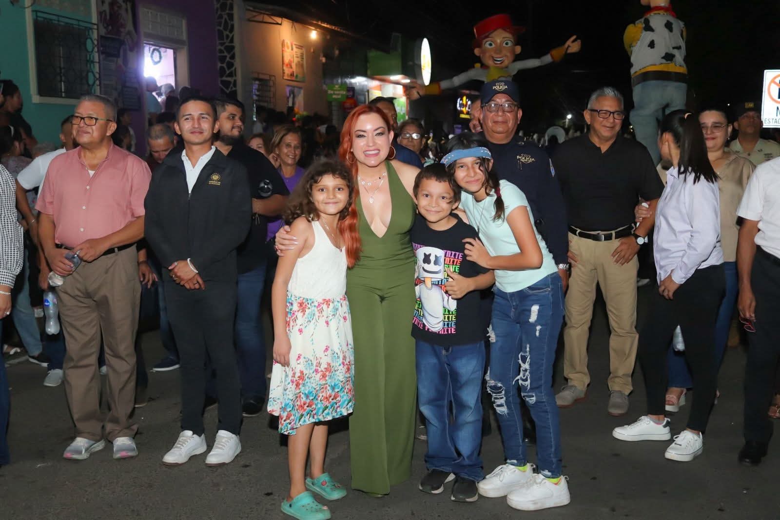 la-union-sur-arranca-sus-fiestas-con-un-desfile-multitudinario-y-pone-rumbo-a-un-carnavalon-sin-precedentes